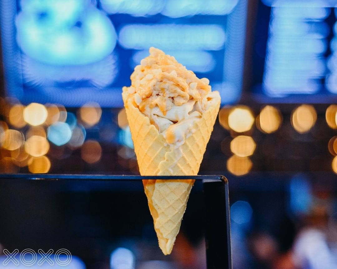 SeminyakVillage's tweet photo. Don't miss out on grabbing one of XOXO's yummiest additions to the rolled ice cream menu! Grab yours at XOXO Ice Cream #SeminyakVillage Ground Floor https://t.co/gY6rAViwj8