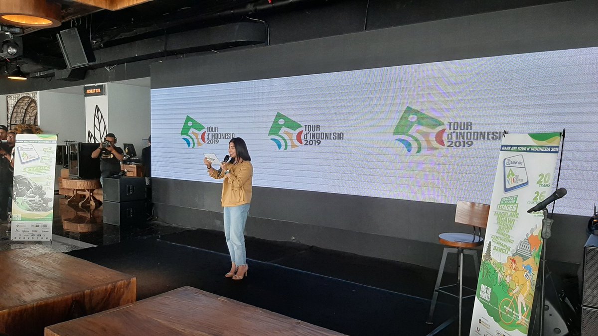 TourdeINA's tweet image. Finally, the launching of Tour d'Indonesia 2019! #TdI2019 #racetheelements #tourdindonesia