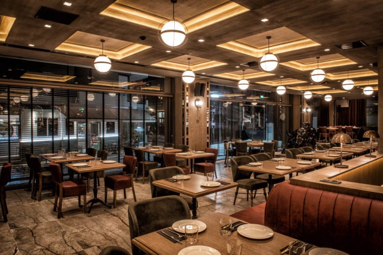 atg_interiors's tweet photo. Interior design changes that make an impact in restaurants:
https://t.co/RSYdOjsjAq
#atginteriors #interiorfitout #fitoutcontractor https://t.co/jreI3KTt2B