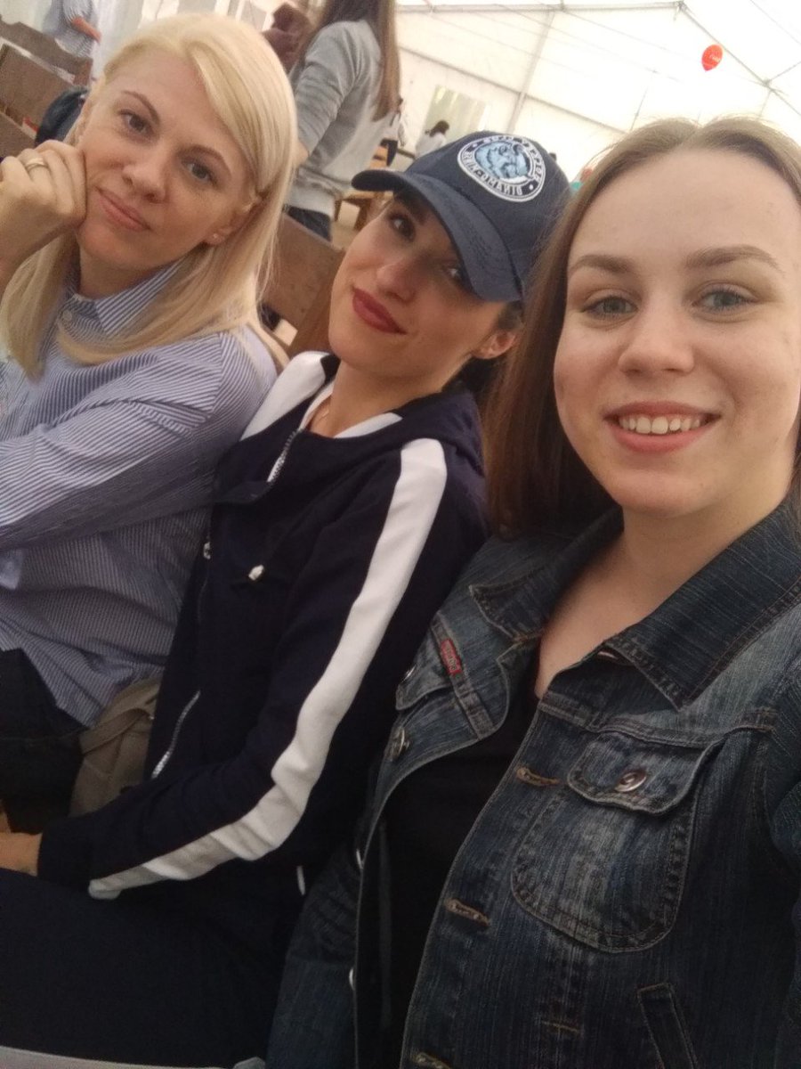 vashkevich15's tweet photo. 04.08.2019
Первый корпоратив💓 https://t.co/apLmR5gtFP