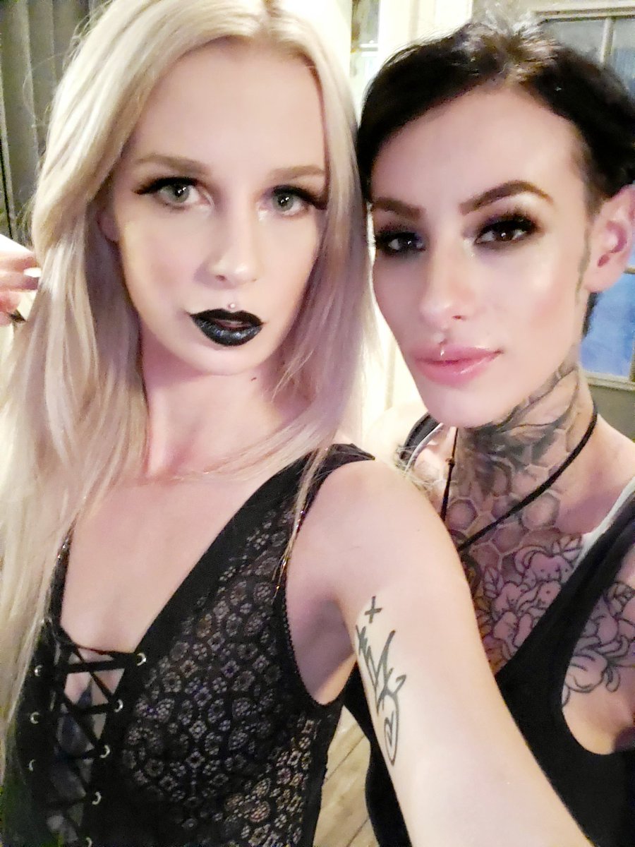 jessaroseatx's tweet image. Had a shoot with the beautiful Katie today 

#austinvampires #austinmodels