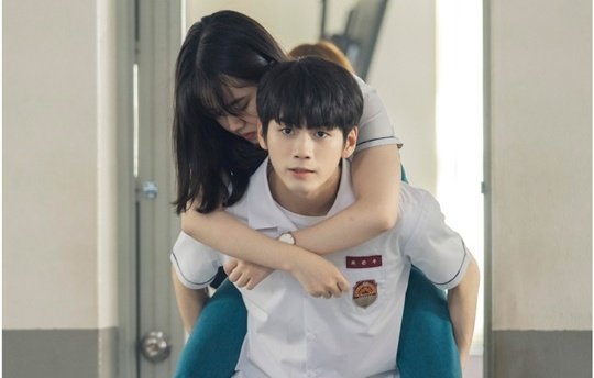 PKSEONGWOO's tweet photo. onge bilang tagabuhat: https://t.co/kXQTTveZwM