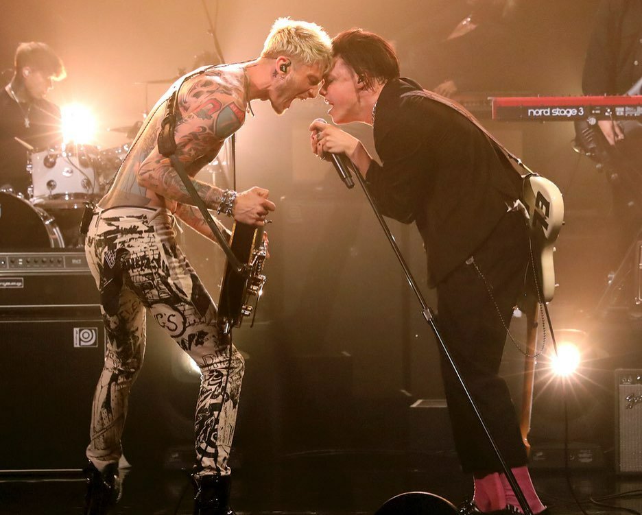 YungbludArmy's tweet image. Who's watching the @LateLateShow right now? Can't wait to see this performance! 🖤