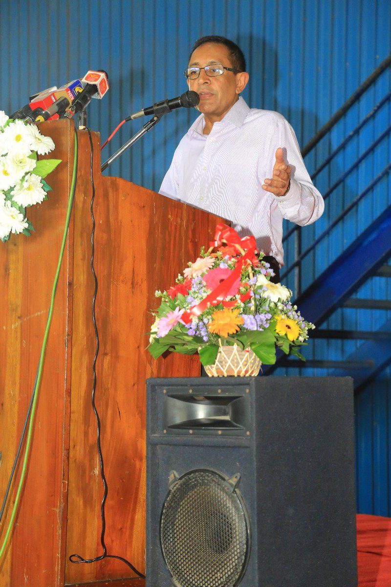 KabirHashim4's tweet photo. https://t.co/WtgFcnzSjh
Last Friday I had the pleasure of making an inspection to the Maga Neguma Construction Equipment Company. It was an honour to present appointments to 50 new employees at this occasion. I trust their commitment to carrying forward this institution. #SL #UNP https://t.co/71fVGc512R