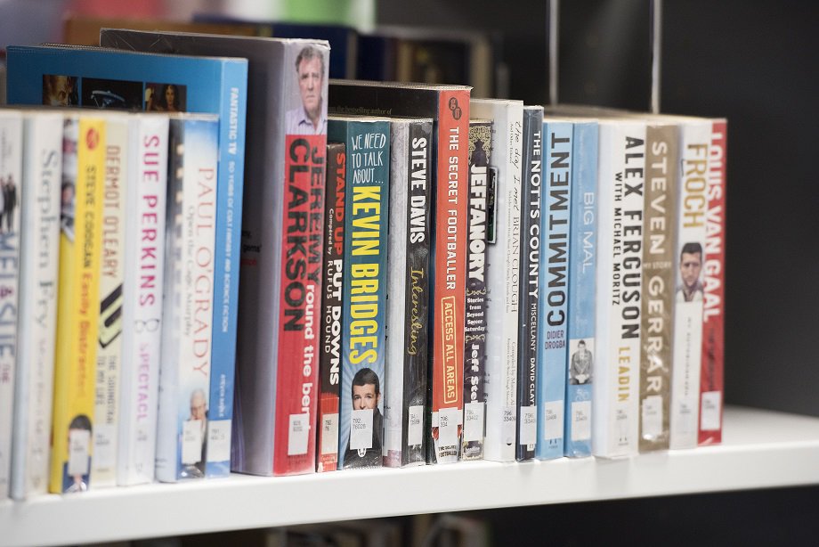 NottmLibraries's tweet image. Not a lot of people know this .....You can renew your loans four times without taking them into the library! #libraryfacts