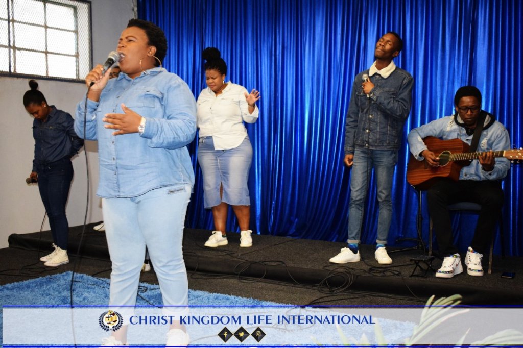 ChristKingdomL's tweet photo. SUNDAY SERVICE MESSAGE
Pastor Max Kula

"For I know the plans I have for you, declares the LORD, plans for welfare and not for evil, to give you a future and a hope." - Jeremiah 29:11

It is important that we embrace the plan God has for us, for our own plan will not prevail. https://t.co/4SJRgaDi2k