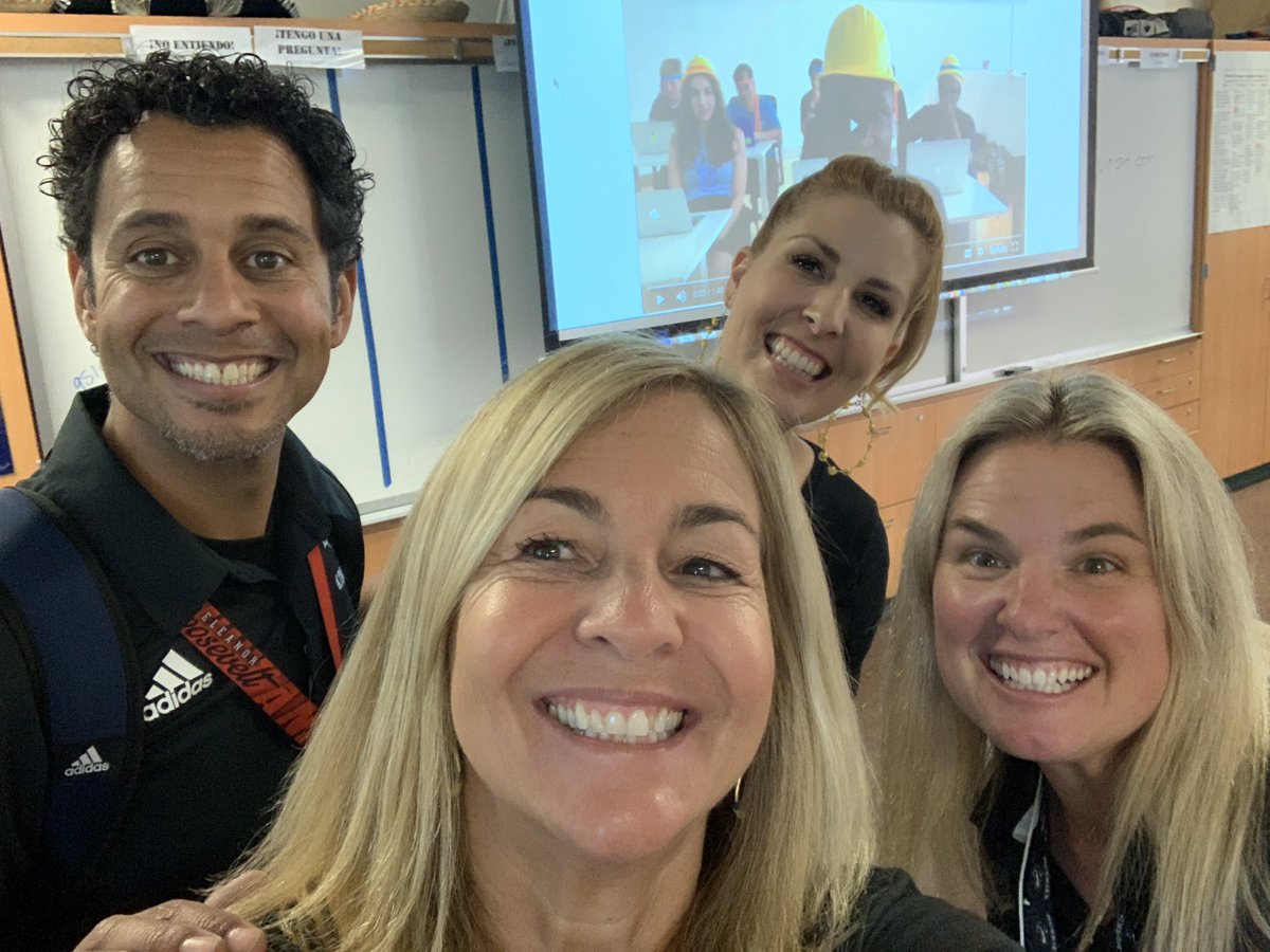 susanpeardeck's tweet image. Great day with this crew at  #CNUSDInnovate #TechGrit Thanks for having @PearDeck on your campus!
