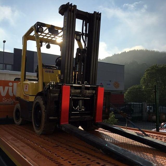 vibacar_'s tweet photo. ¿Mejor combinación para empezar el día?😎 Un poco de niebla ⛅, el sol asomándose 🌄 y una carretilla Hyster 🚜😃. #vibacar #hyster #carretillaselevadoras https://t.co/Ipw4GkIFgc