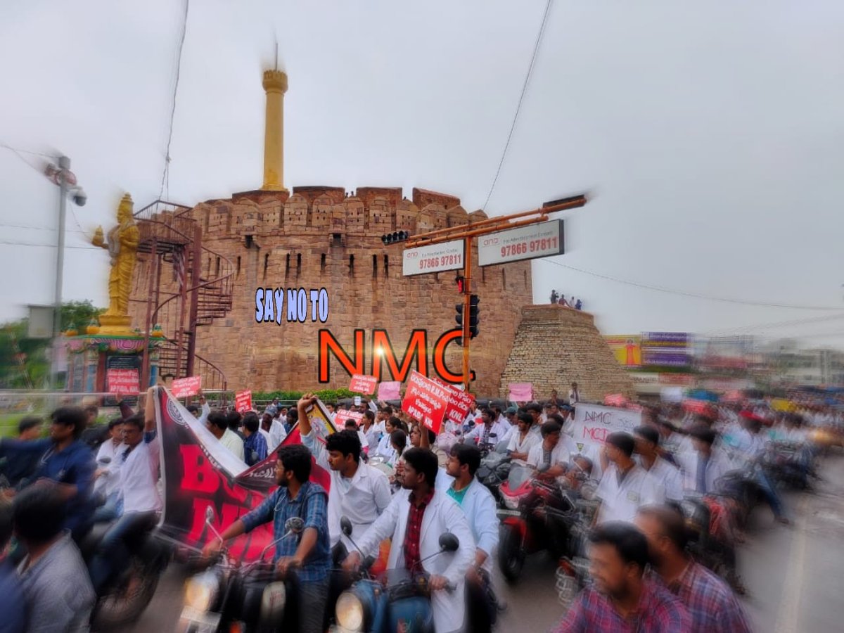 LalSonu2's tweet photo. #SayNoToNMCbill 
Stand for the righteousness 
Love the nation ,love the profession https://t.co/cVQqVST05O