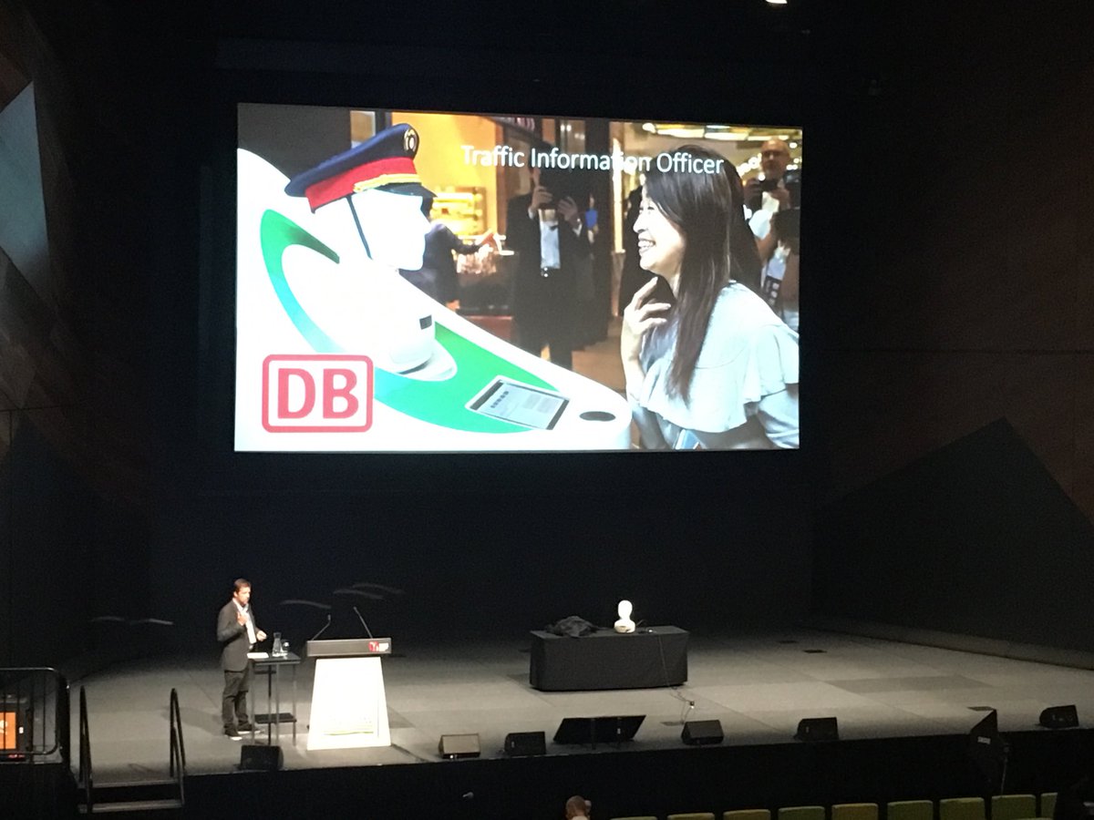 DrBronwenEvans's tweet image. So proud to see work by former ⁦@SHaPS_UCL⁩ colleagues Catherine Siciliano and Andy Faulkner referenced in a fantastic talk by Jonas Berkow about the development of  #FurhatRobotics #ICPhS2019 happy memories of baldi!