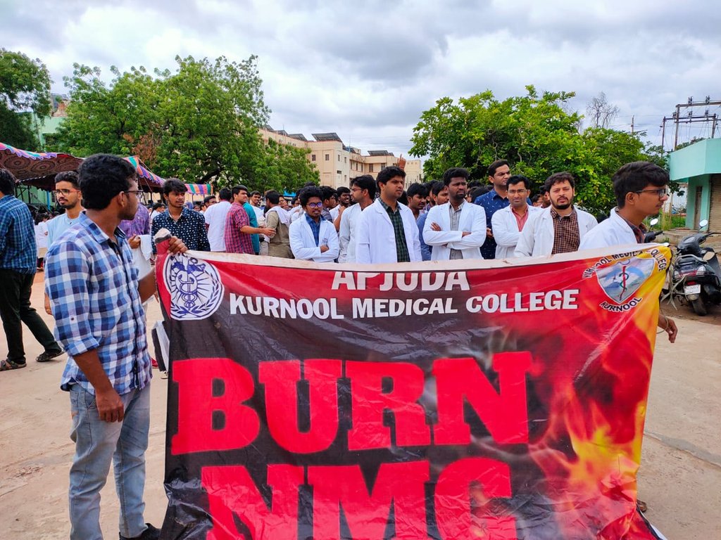 Geetha8881's tweet photo. #burnNMCbill#@TV9Telugu https://t.co/ctuDqfCTH4