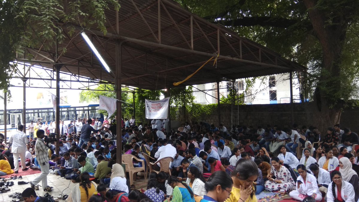 MrBusybee1's tweet photo. Strike continues at Osmania medical college
#SayNoToNMCbill
@ManushiChhillar https://t.co/kSRiRNGDEL