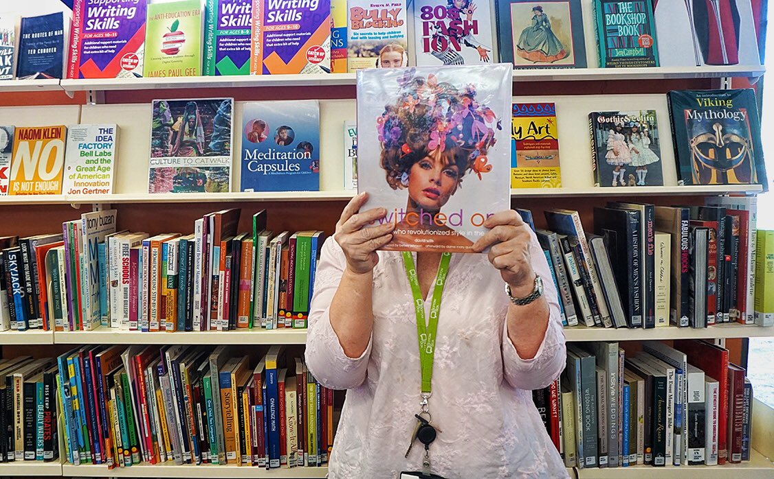 damienjryan's tweet image. Our Librarians assist community to stay connected. Whether they're exploring books, or scrolling through pages of a novel our children learn about themselves &amp;amp; their communities by exploring history. #PartOfYourEveryday #AliceSprings @AliceSpringsTC @ASPLibrary @LGANTerritory