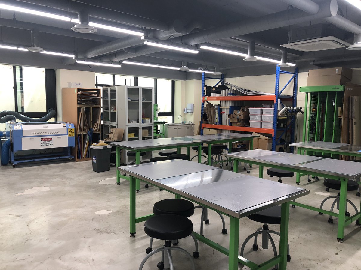 mabycraft's tweet photo. The Design suite is cleaned and ready for the new school year! Let’s make more cool stuff! We need a cool name for it. The nest? @mraulton @mcelroy23 @mcelroy23 #designthinking #makerspace #robotics #kispride https://t.co/qaO6HnYi7T