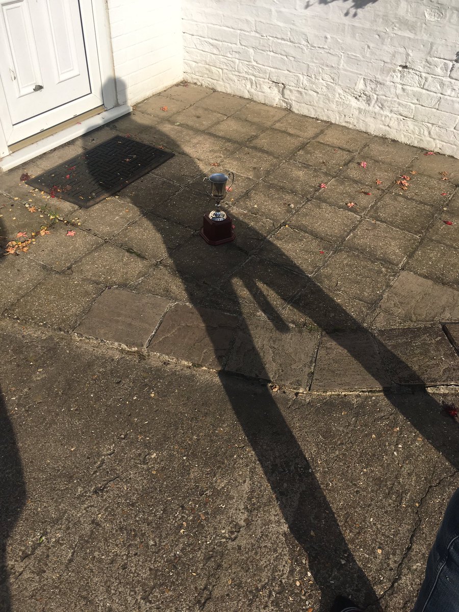 Royal Burton Agnes CC tweet media