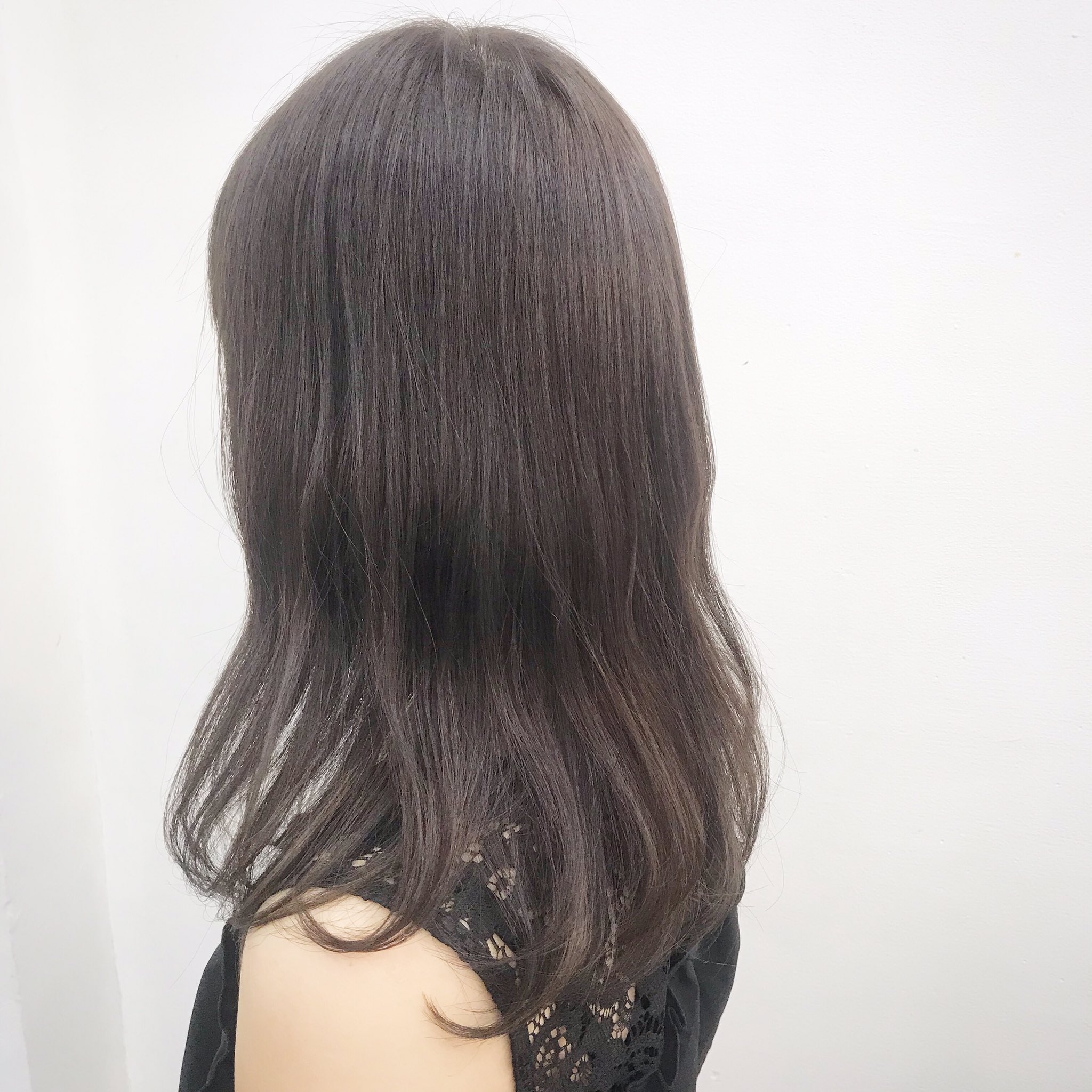 川畑晋也 原宿 美容師 ハイトーンヘアー アッシュグレーブラウン ブリーチなしのカラー です ブリーチ苦手な方などオススメです 普通のブラウンよりくすみがあり綺麗です 場所は原宿竹下通り ご予約はdmまたはリプ ラインにて承ります Line Shinya5