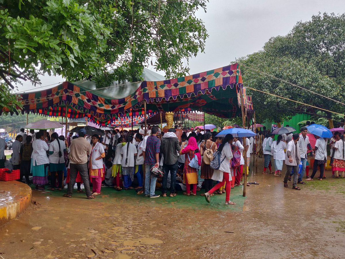 MohammadFozail's tweet photo. No matter how hard the situations be, our fight for justice will go on. - Andhra Medical College  #SayNoToNMCbill https://t.co/9rybvpYPhI