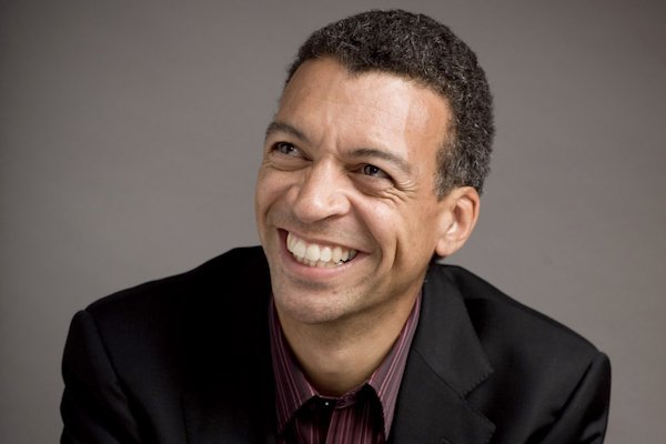 Weds 7 Aug at 9am on <a href="/BBCRadio4/">BBC Radio 4</a> Roderick Williams is presenting 'A Singers Guide to Britain' - unmissable, telling stories of songs &amp; singers old &amp; new!
He's at #RyeArtsFestival 27 Sep! 
 @BBCInTune <a href="/AlisonKelly4/">Alison Kelly</a> <a href="/jackcase21/">headcase</a> @Sviceridor <a href="/RyeINews/">Rye News</a> <a href="/HastingsPhil/">Hastings Philharmonic Orchestra</a> @Visit1066