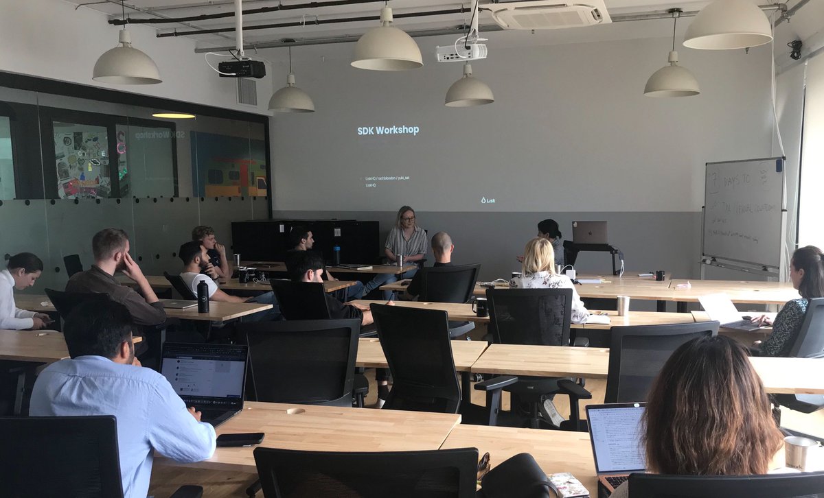 RachBLondon's tweet image. Great session at @ironhack yesterday with @yuki_sat - covering blockchain and getting your first job as a developer.👩‍💻