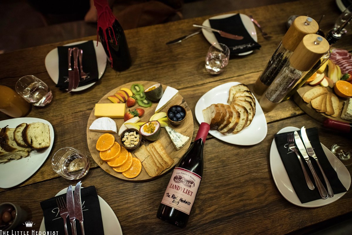 The Little Hedonist (@litlhedonistcpt) on Twitter photo <a href="/ZandvlietWine/">Zandvliet Wine</a> 's generous hospitality is simply unmatched. We settled down in their gorgeous tasting room, the Kalkveld Lounge, to a platter lunch I'll remember for many years to come.
#magicofwinter #winterwine #visitlangeberg #hotovenevents
thelittlehedonist.co.za/2019/08/05/tra… <a href="/ZandvlietWine/">Zandvliet Wine</a> 's generous hospitality is simply unmatched. We settled down in their gorgeous tasting room, the Kalkveld Lounge, to a platter lunch I'll remember for many years to come.
#magicofwinter #winterwine #visitlangeberg #hotovenevents
thelittlehedonist.co.za/2019/08/05/tra…