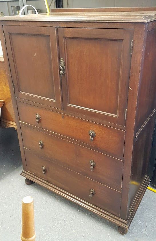 funkifythis's tweet photo. ***Available for commission***
We have recently picked up a couple of ideal upcycle projects. Get in touch if you would like a gorgeous custom piece! Lot's more available in our shop!
#upcycle #painted #furniture #crowborough #design https://t.co/a9D0x3anLU