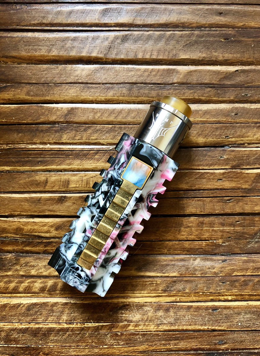 PVMCJapan's tweet photo. フィリピンMCM MOD 【M4H1・レジンVer.】再入荷しました✨新入荷した【Vamp V2 RDA】とのセットはいかがですか?😊
#MCMMODSPGILIPPINES
#313Innovations
#LovePinoyVapingGears https://t.co/mqnfoCxjd9