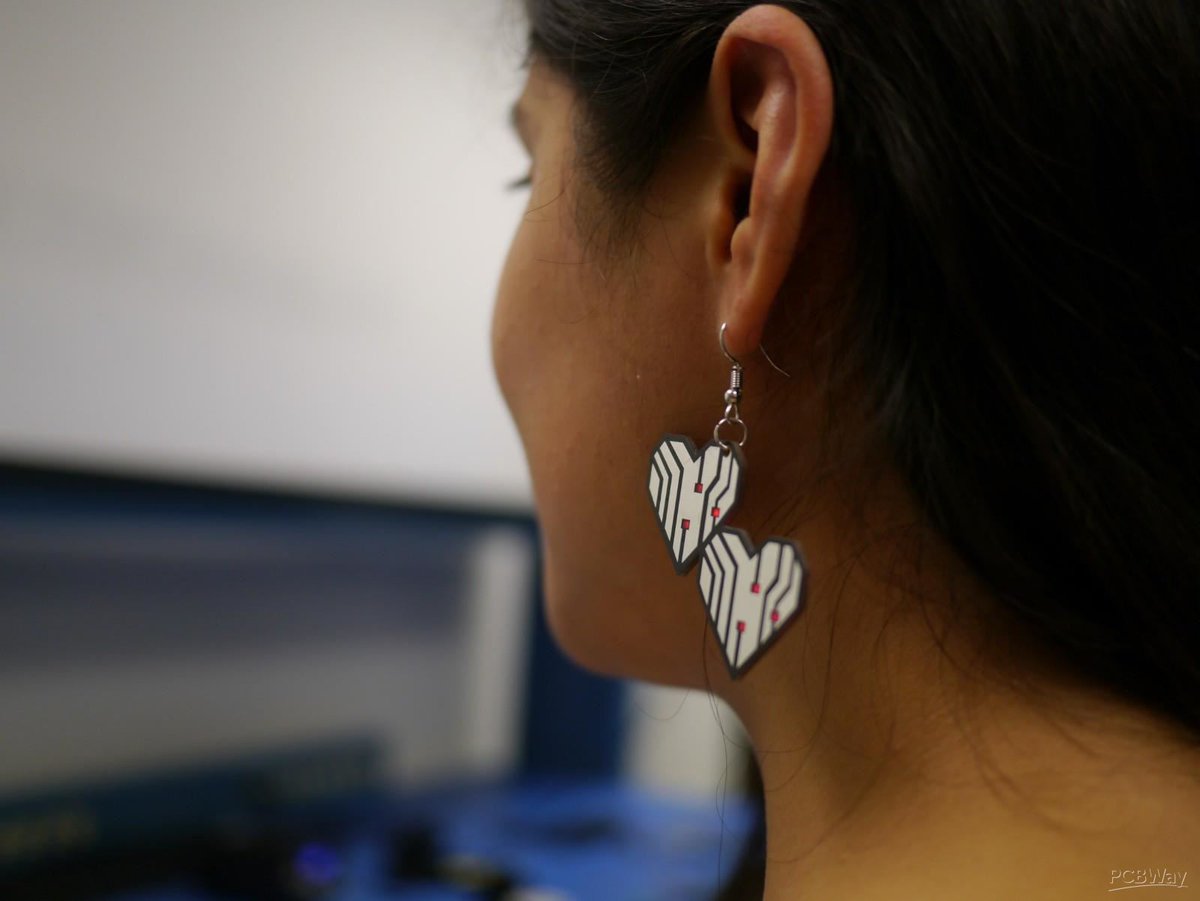 PCBWayOfficial's tweet image. You are breathtaking #codegirl .😍😍bit.ly/31lBOw0