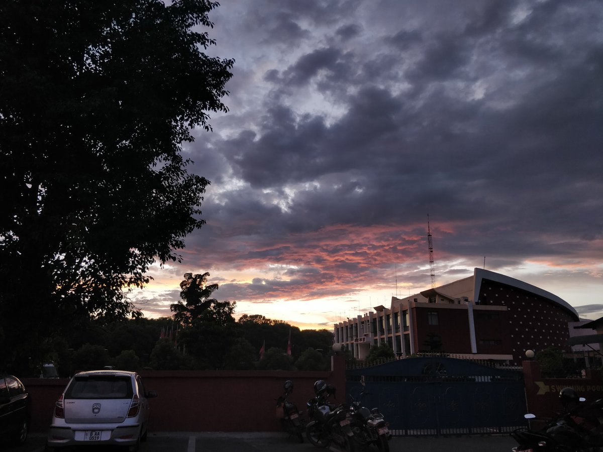 youbeshanalyzes's tweet photo. | Dusk | जब सन्ध्या हुन्छ...
#explorektm #whyilovektm https://t.co/GUbVGYzwjQ