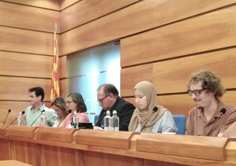 Som_Poble's tweet image. 📄 Crònica del Ple del #Vendrell on queda patent que el govern pot tenir molts/es regidors i regidores, i en canvi pocs arguments que sostinguin el sistema de retribucions i la creació, de nou, dels càrrecs de “confiança”

🔗 recuperemelvendrell.cat/2019/08/06/ple… 

#RecuperemElVendrell