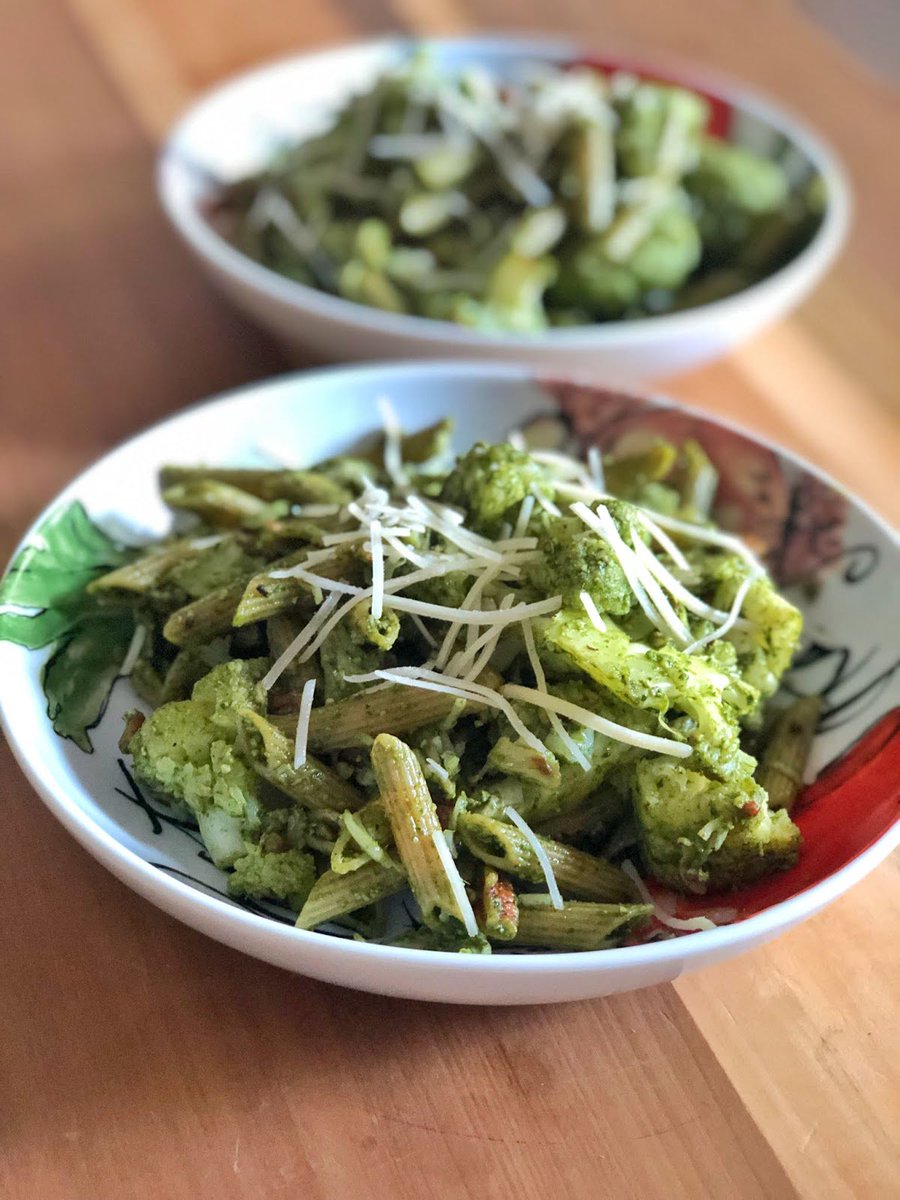 There are so many reasons why we love <a href="/meezmeals/">Meez Meals</a>! Sharing a few on the blog today AND a 50% off code: kait-lately.blogspot.com/2019/08/a-few-…