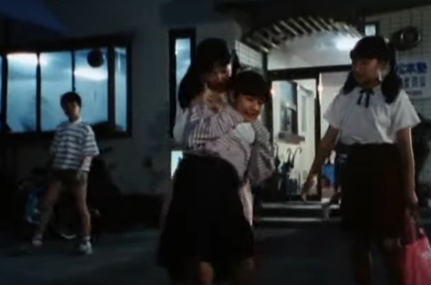 Tenten Catfighteva 女子小学生同士の喧嘩 っていえば 昔西田敏行が先生役のサンキュー先生がありましたね 17話の女心はミステリー 普段仲のいい女の子 同士が何かのきっかけでクラスでパンツ見えながら取っ組み合いの喧嘩 Twitter