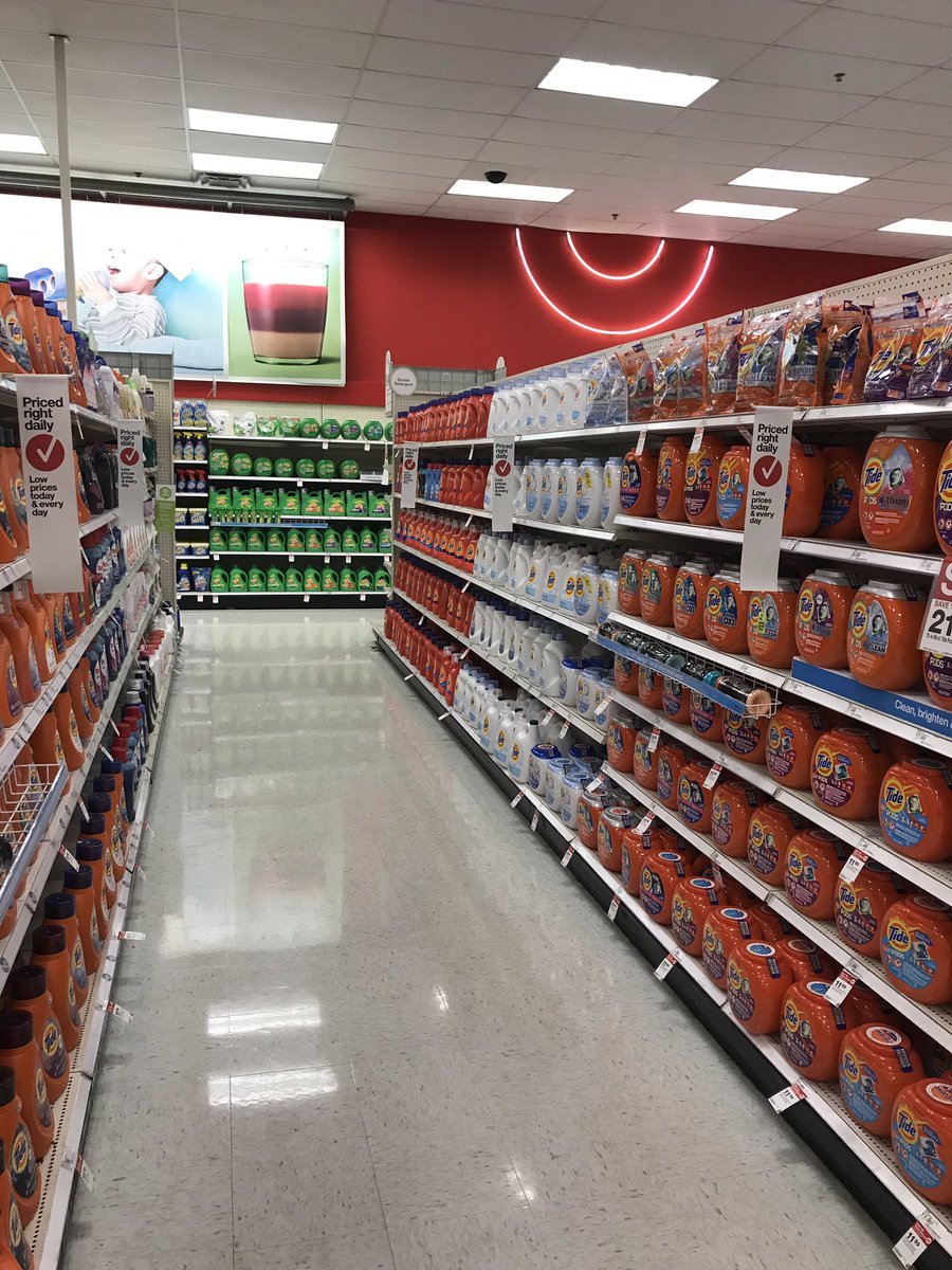 AcaTargetCam's tweet photo. It so amazing walk into the store to see our Dedicated Business Owners really owning their business and making sure their areas are Guest ready! Great job #T2016 @Target #worksomewhereyoulove #tuesdayvibes https://t.co/oNqT2JR7PI