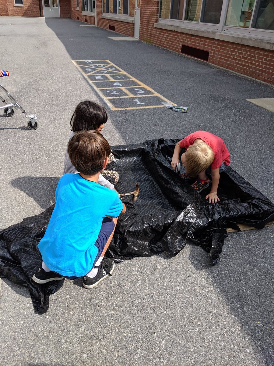 HeatherTechTST's tweet image. #PBL #ProjectInnovation #inclusion Learners in our group preparing a #palletgarden to transplant our seedlings as we explore how living things grow from seeds.
@IthacaNYSchools @KLKiechle