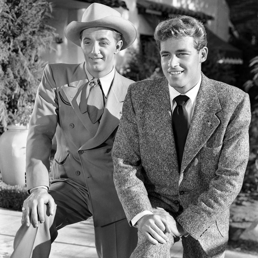 Remembering Robert Mitchum on his birthday, here with Guy Madison in TILL T...