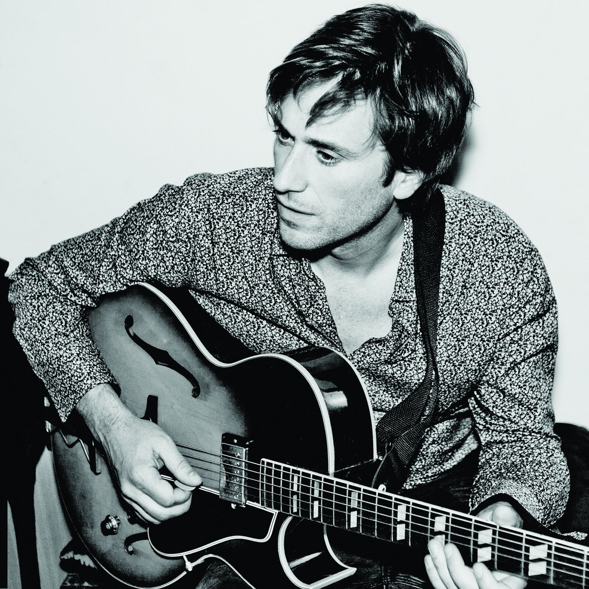 servicePresseF5's tweet image. TEMPS FORT - #live Le concert de THOMAS DUTRONC ET LES ESPRITS MANOUCHES enregistré cet été à Jazz à Juan sera diffusé samedi 24/08 dans Passage des Arts à 22.20 sur @france5tv
En partenariat avec @FipRADIO
@ThomasDutronc @JAZZAJUAN #jazzajuan #thomasdutronc #jazz