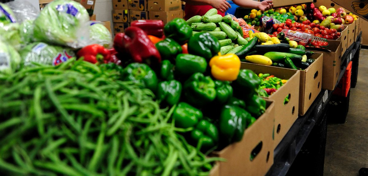 FreestoreFB's tweet photo. Happy National Farmers Market Week! Our Healthy Harvest Mobile Market is a mobile grocery store bringing fresh, healthy produce to communities in the Greater Cincinnati area. Check out our schedule below to see where we could be popping up near you! https://t.co/UfYYdbOmWr