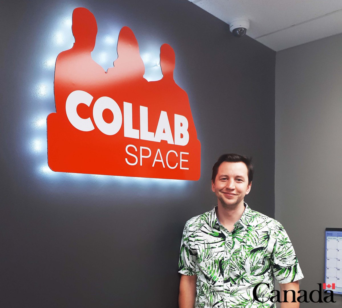 AccessibleGC's tweet photo. EAF Youth leader Sam Hunt teamed up with @TheCollabSpace to make their entrance more accessible! Want to make a difference? Help build a more #AccessibleCanada ➡️ https://t.co/CgnkD5gqPF https://t.co/9XbreDd520
