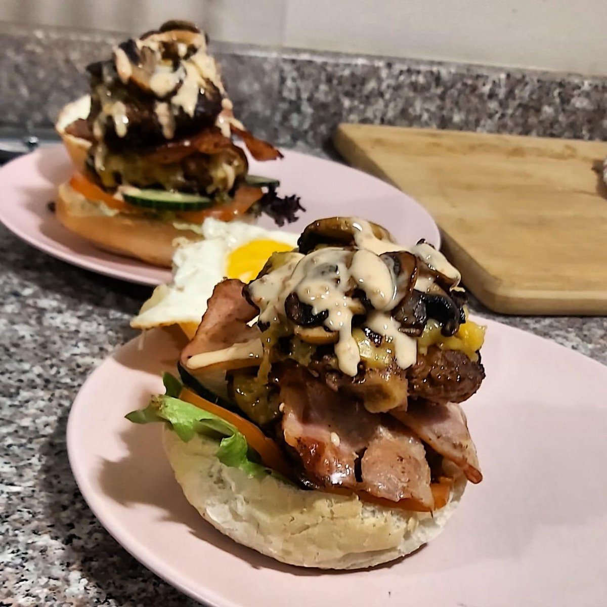 Lelo_Nosilela's tweet photo. Hosting an event/lunch/dinner? Look no further!! 😋 let me hook you up with the best chef... 🙌🏽 @Foodie_ofNote #SupportBlackBusiness #Nomnom #TheRiver1Magic #TheQueenMzansi #zumastatecapture #GirlTalkZA #GirlsTalkZA #Foodiechats #FoodWars https://t.co/Xl3Pr5XgE1