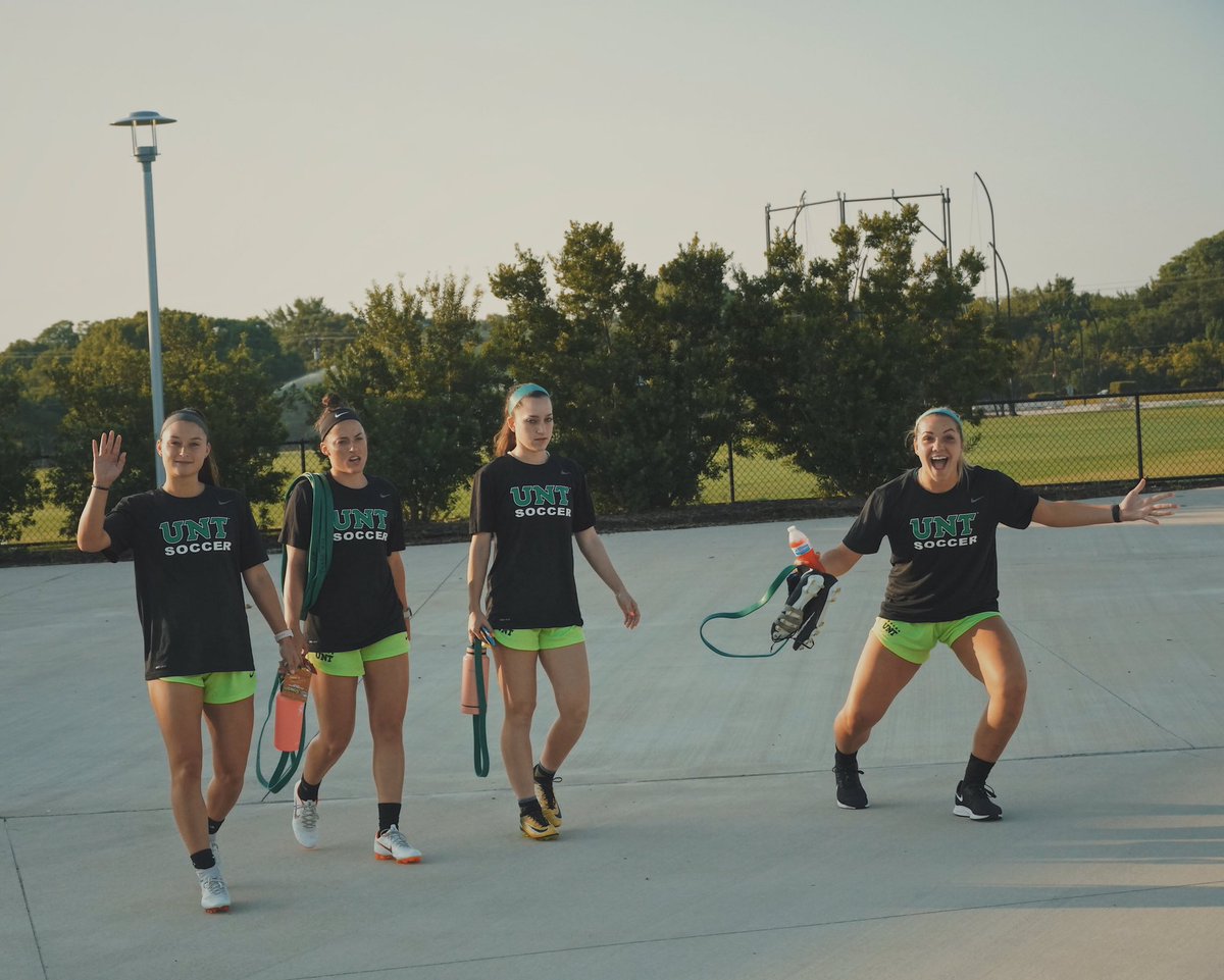 MeanGreenSoccer's tweet image. Walking out on to our new field for the first day of training.
#GMG #R6ad 🏆⚽️