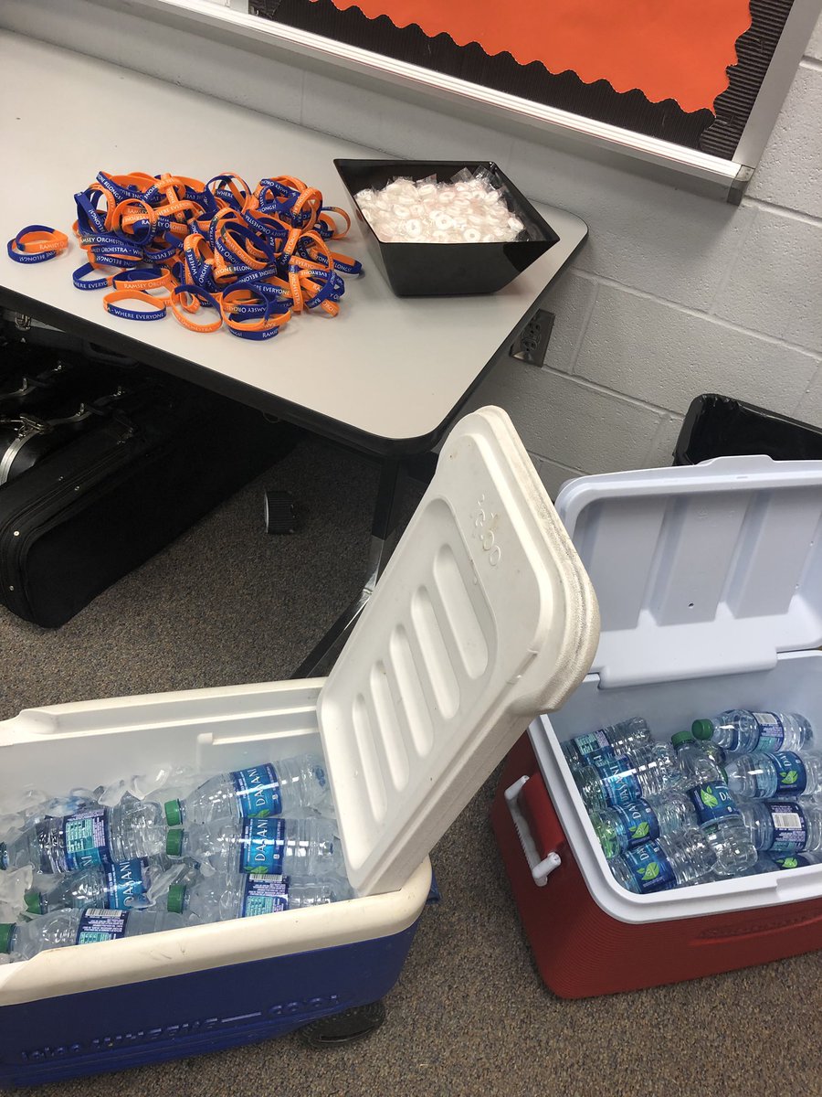 RamseyOrch's tweet photo. Registration today!! Be sure to stop by your Ramsey Orchestra!
Things to leave with after your visit: RO wristband, and a mint and water to take for all that walking! #ROFam @RamseyPrincipal https://t.co/EatklXZ9GI