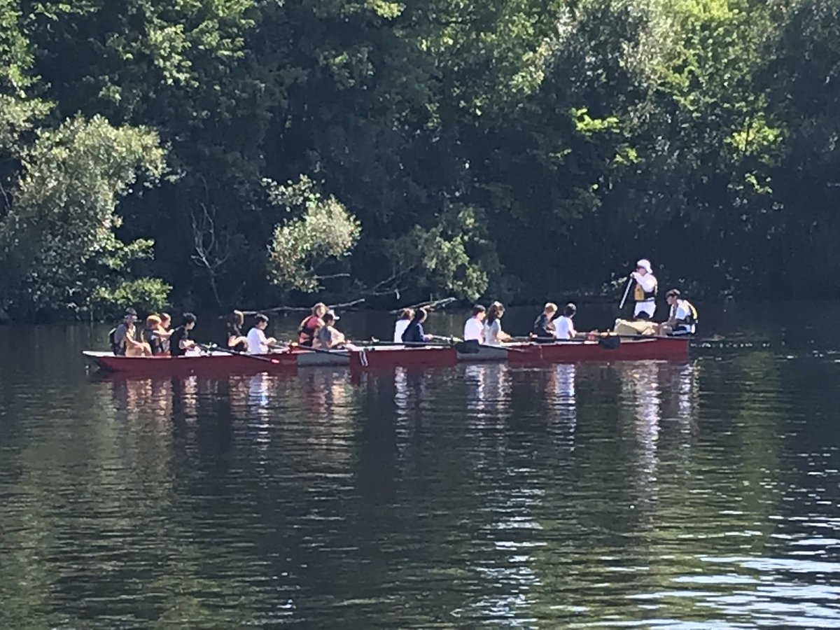IRLatCRI's tweet image. #2020Fellows and #CoachBode breathing in that sunshine and #rowing air! They’re out coaching Summer practicums w/ @criboston #Learn2Row and Skills Clinics this month! #FirstStrokes #RowingChangesLives #RowingForAll #Boston