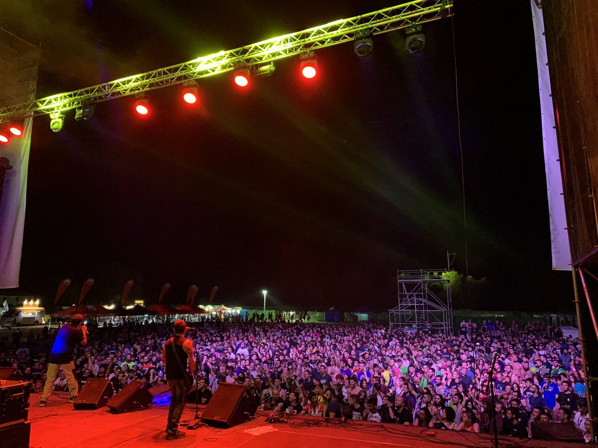 kcps73's tweet photo. @LOSGATILLAZO en el @Shikillofest https://t.co/wN1LHtiyZ6