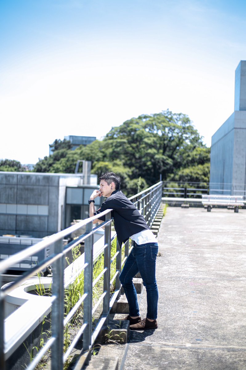 backpack_shiro's tweet photo. 今日は@Kyo_kouki さんを撮らせて貰いました！
こうきさんは国際系の学生団体で頑張っていらっしゃってい���、東京と関西を行き来しているととてもお忙しい人なのですが、時間をとってくださりありがとうございました！

たくさんお話しできて楽しかったです！ https://t.co/HLM73MHzbv