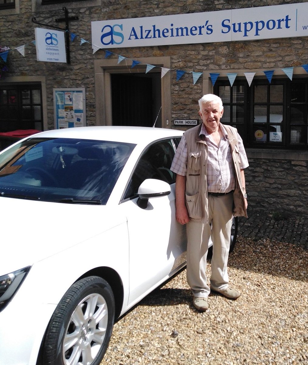BeyondDementia_'s tweet image. Our volunteer, Chris White, has made 300 trips to @TrowTescoCC  to collect food which he delivers to our Day Club in Trowbridge. That’s twice a week for 3 years to ensure our club members enjoy delicious home-cooked meals. You’re a hero, Chris and thanks to our friends @Tesco