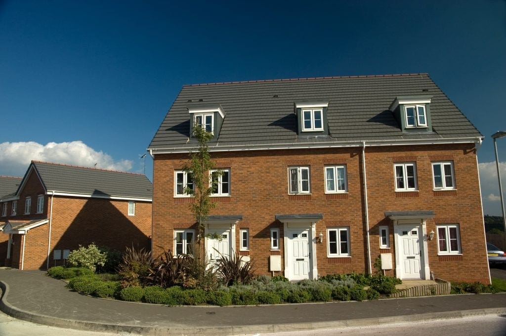 RichardJamesEA's tweet image. Home sellers are achieving 96% of asking price in some areas in England and Wales with research looking at #postcodes revealing which #locations receive more than the price advertised.

propertywire.com/news/uk/study-…