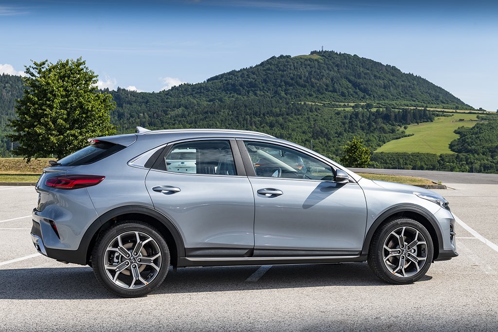 Production of the new XCeed has been launched at Kia's European manufacturing facility in Slovakia. #Excited