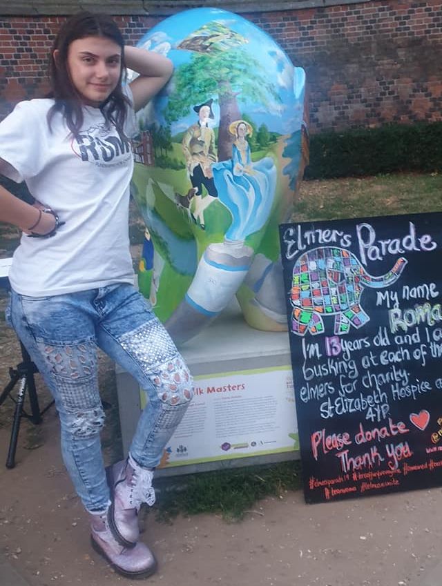 Here I am with the fabulous #Ipswich singer Roma! 😍 She just completed the huge musical challenge of busking her way around the whole <a href="/ElmerSuffolk19/">Elmer's Big Parade Suffolk</a> trail in just 12 hours!! What an impressive young woman! 👏👏 #tonsoffunforeveryone #ElmerSuffolk19