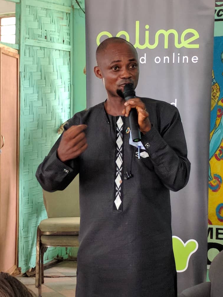 sensihub1's tweet photo. Samuel Kamara from @EPASierraLeone speaking on the used of environmental data and ways it can be used to create solutions relating to Urban Mobility in Sierra Leone #resilient #Urbanmobilityhack #innovation #DSTISierraleone #worldbank #MOTASierraleone #Sierraleone https://t.co/WHniWySrre