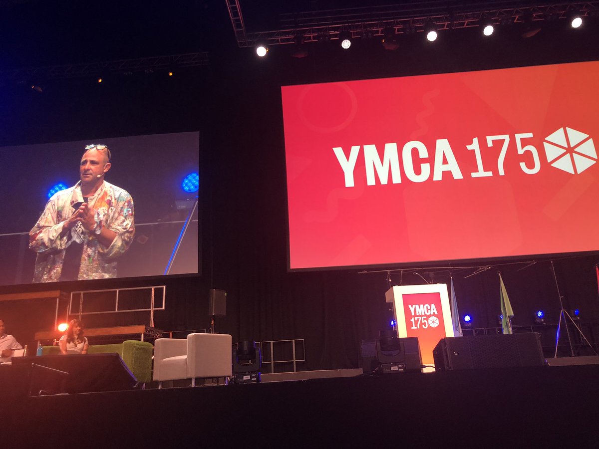 @PeaceLoveRI founder Jeff Sparr, winner of #Championsofscience Art of Ending Stigma gives a resounding keynote <a href="/ymca175/">YMCA175</a> on his own story of mental health &amp; how adding art in his life has helped him &amp; 1000s cope with the stigma of mental health <a href="/JNJInnovation/">Johnson & Johnson Innovation</a> <a href="/JanssenGlobal/">JNJInnovative Medicine</a>