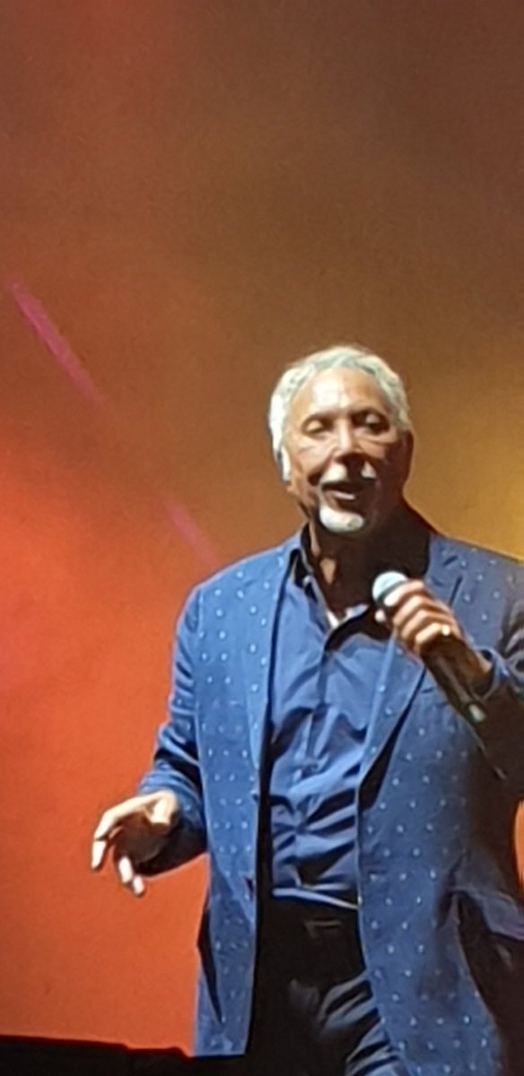 madjaqu's tweet photo. @KendalCalling just a few of Sir Tom 🤩 https://t.co/WEJsiMjJhp